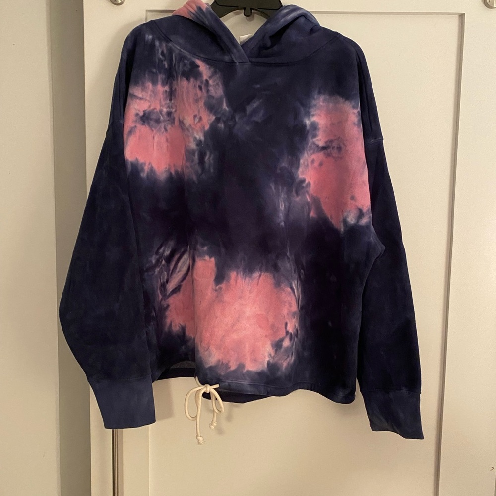 GAP tie die sweatshirt